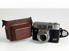 VTG Kodak Automatic 35F Film Camera – Mid Century Retro Shelf Display Prop