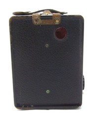 *FILM TESTED* 1940’s/50’s KODAK BROWNIE SIX-20 MODEL D BOX CAMERA