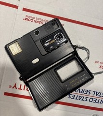 Kodak Disc 6000 Vintage Disc Film Camera Black Classic Photography Collectible