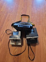 Vintage 2 POLAROID LAND CAMERAS and 1 Kodamatic 980L untested