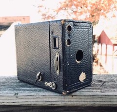 Antique Eastman Kodak Brownie No. 2A, Model B Box Camera