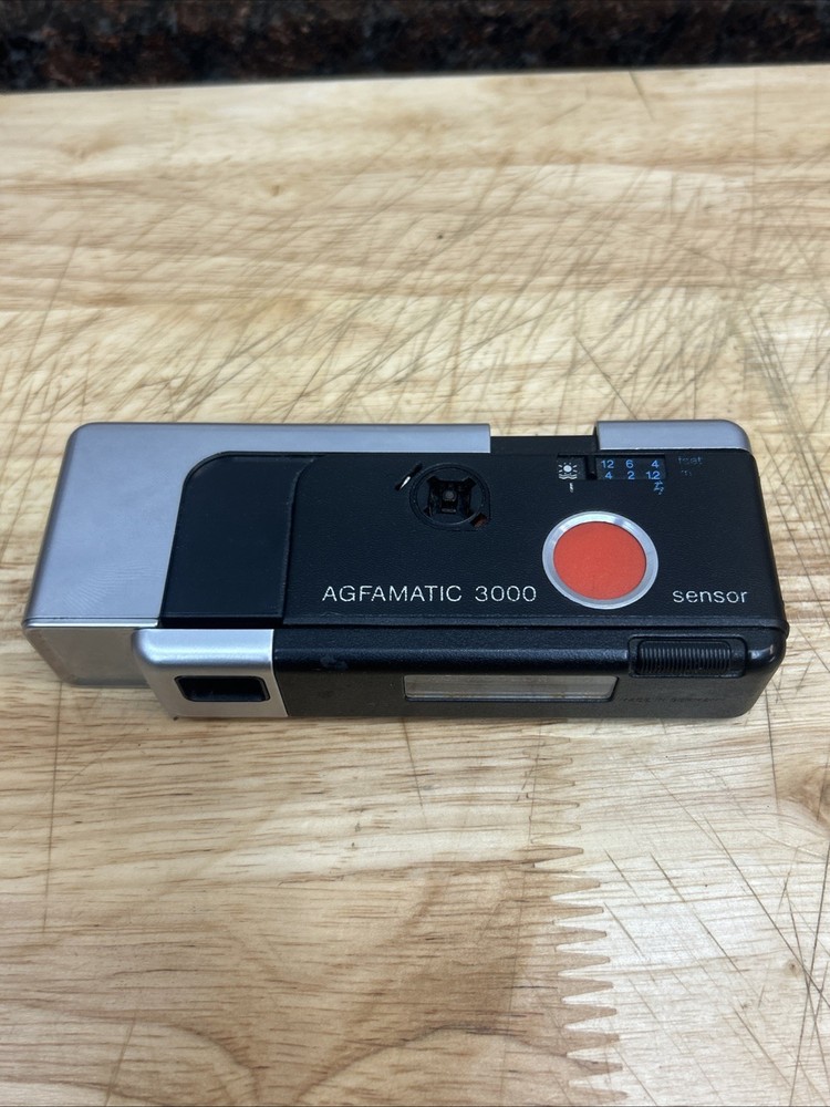 Vintage AGFA Agfamatic 3000 Pocket Camera, Made in Germany, Sensor