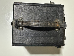 1930-era Graflex Model B 3 1/4 x 4 1/4 camera for display only