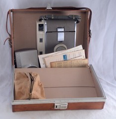 Vintage POLAROID 800 Land Camera Instant Film Wink Light Flash Case USA