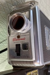 Vintage Kodak Brownie Automatic Movie Camera F/2.3 w/2-Lamp Movie Lights Untestd
