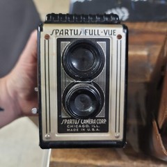 Spartus Box Camera Full-Vue Vintage In Leather Case – UNTESTED