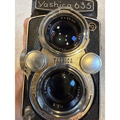 Yashica-635 TLR Film Camera 120 35mm Dual Format Yashikor 80mm f3.5 Lens