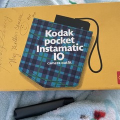 Kodak Pocket Instamatic 10 Camera Outfit With Original Box ~ Untested. 13