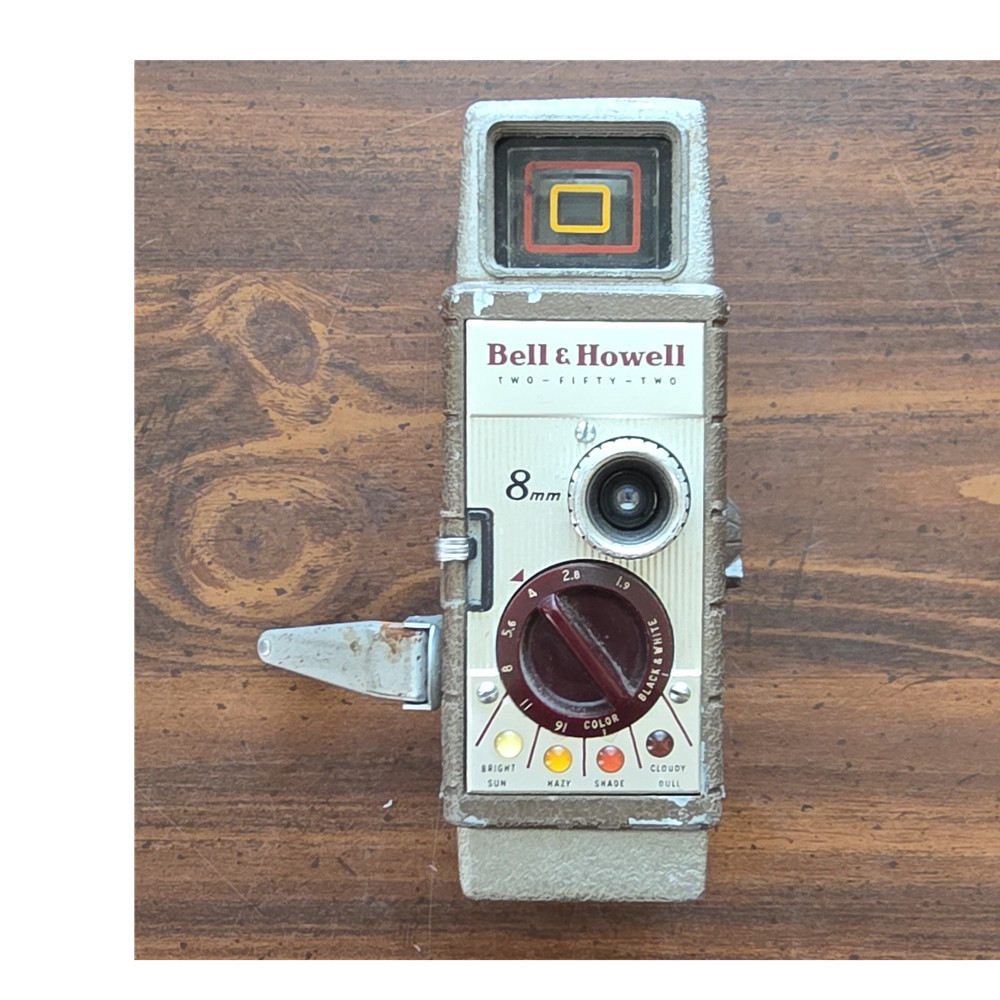 Bell & Howell Two-Fifty-Two Standard 8mm Non-Reflex Movie Camera Beige