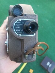 Vintage Rare 1940s Revere Eight 8mm Movie Camera Model 88 w/ Brown Leather case!
