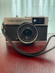 Olympus Trip 35 Point & Shoot Film Camera – Good Condition As Is Sold JP