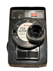 Kodak Brownie Fun Saver 8mm Vintage Movie Camera Made in USA