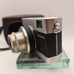 WERRA 35mm camera with Carl Zeiss Tessar 2.8/50mm lens with case for lens repair