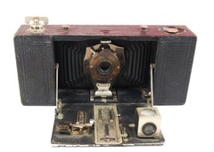Eastman Kodak Co No. 2A Folding Pocket Brownie Camera. Model A. THAMER OPTICIANS