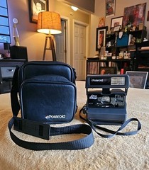 Polaroid One Step Flash Instant Camera w/ Faux Leather Case OEM No Film Untested