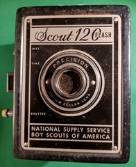 Vintage 1950’s Pho-Tak Boy Scouts of America Scout 120 Flash Box Camera Untested