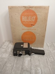 Vintage Mansfield Holiday Movie 8MM Camera Model 1E