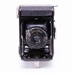 Zeiss Ikon Ikonta 520/18 | Novar 50mm f4.5 lens | Germany | 1931 – 1937