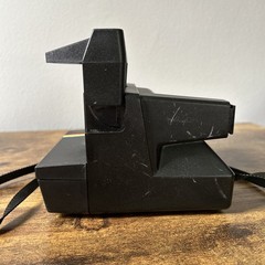Polaroid OneStep 600 Rainbow Instant Film Camera – Missing Eyepiece – Untested