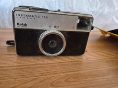 Kodak instamatic 133 vintage camera untested 35 mm