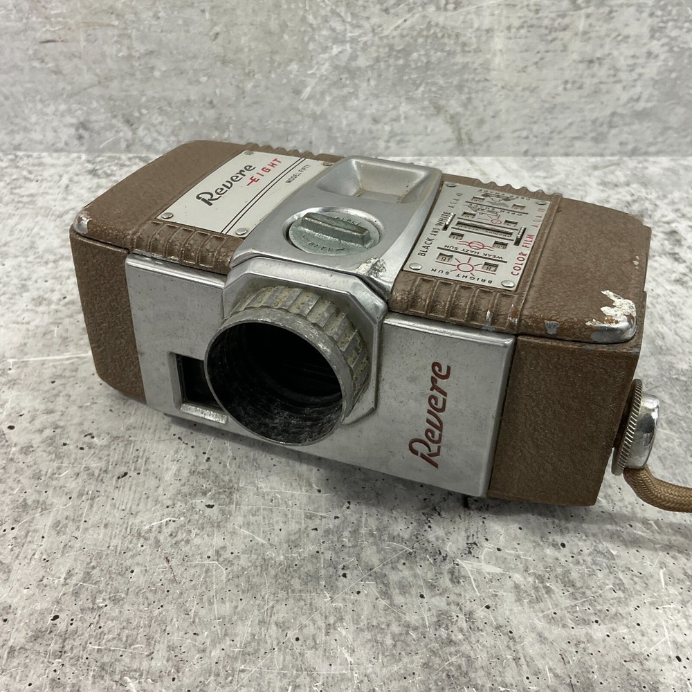 Vintage Revere Eight Model 50 8mm Movie Camera Color