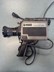 1981 Zenith Color Video Camera model VC1200 vintage with handle and cable