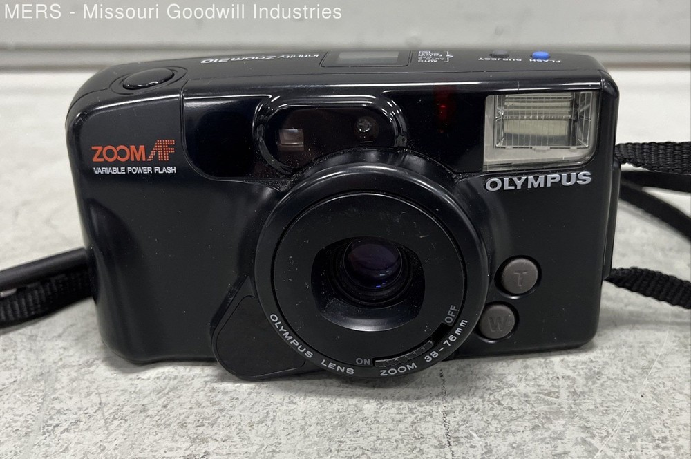 Vintage Olympus Infinity Zoom 210 35mm Film Point & Shoot Camera 38-76mm Lens