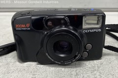 Vintage Olympus Infinity Zoom 210 35mm Film Point & Shoot Camera 38-76mm Lens