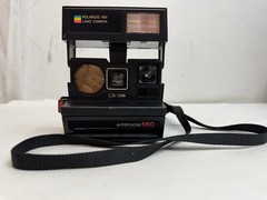 Vintage Polaroid 660 Autofocus 600 Land Camera w/ Strap Untested