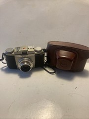 VINTAGE 1950s KODAK PONY IV CAMERA w/ Leather CASE not tested. Strap