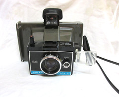 VINTAGE LATE 1960s POLAROID COLOR PACK II CAMERA
