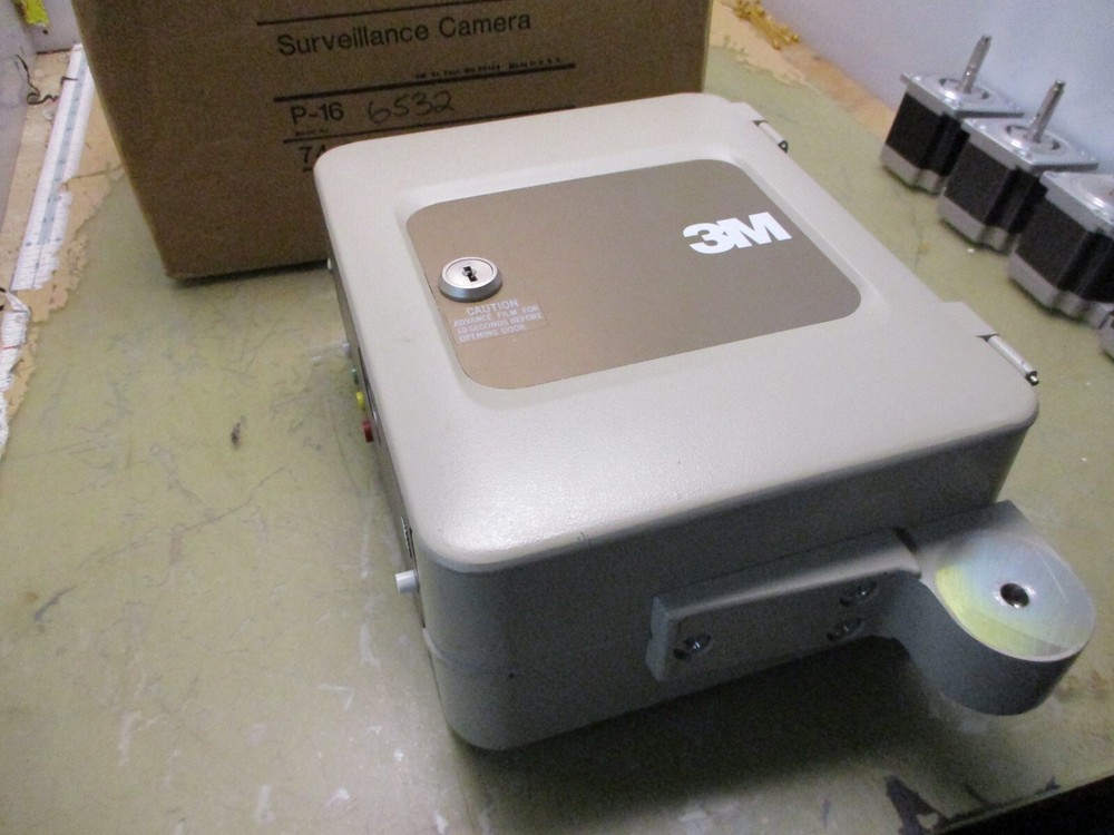 vintage 3m p-16 surveillance/security camera [0-J.75]