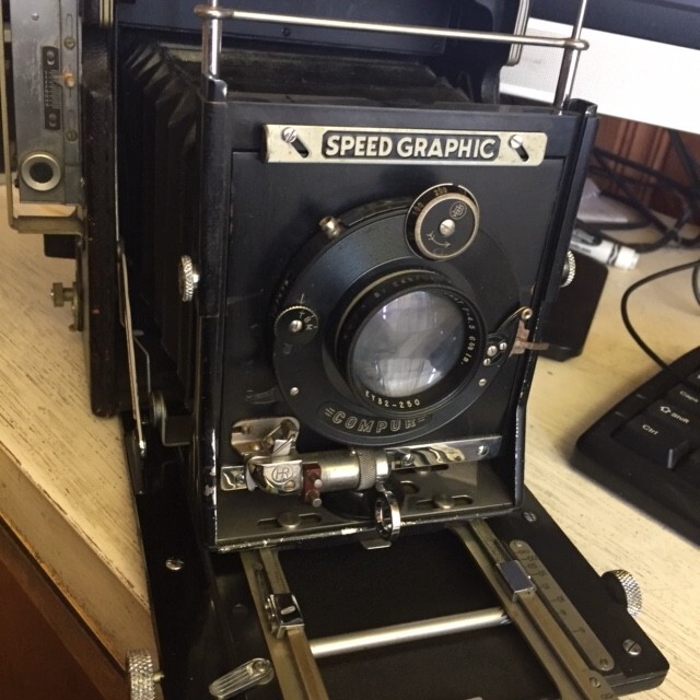 KODAK SPEED GRAPHIC CAMERA-COMPUR LENS NO. 32-VERY CLEAN INSIDE