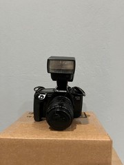 Canon EOS 650 with EF 35-70mm lens, Speedlite 300EZ flash, Used, no battery