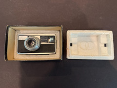 Kodak Instamatic 500 ~ 126 Film Camera ~ Schneider Xenar 38mm f/2.8 ~ Working