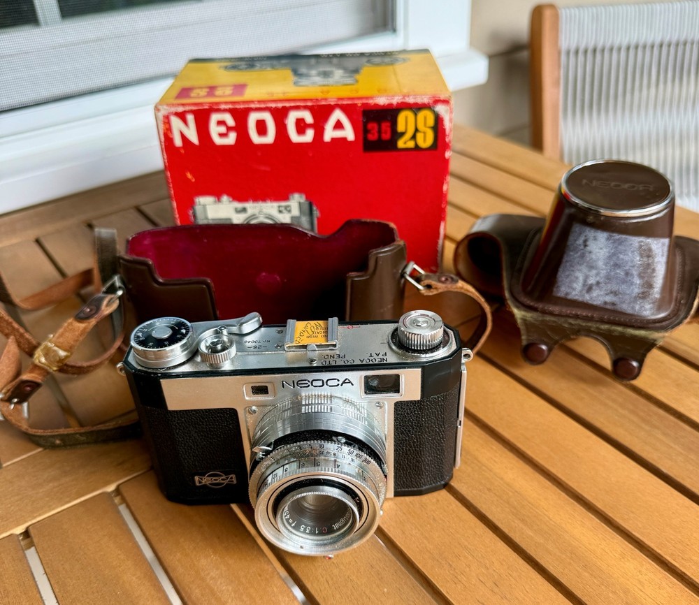 Vintage Japanese NEOCA Camera 35 , 45mm 2S w/Leather case NOT TESTED