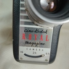 VTG.Kodak Cine-Kodak Royal Magazine 16mm Movie Camera 25mm f/1.9 Lens Untested
