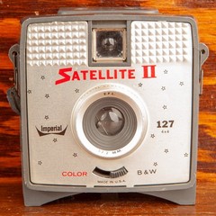Imperial Satellite II Vintage 127 Rollfilm Box Camera Tested Working