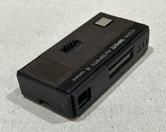 Kodak Trimlite Instamatic 18 Camera & Honeywell Strobolite 210 Flash – Vintage