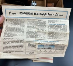 DeJur 1949 Model D-100 8mm camera – Winds & Runs – Untested – with case, manual+