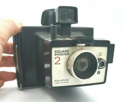 Vintage POLAROID Land Camera SQUARE SHOOTER 2