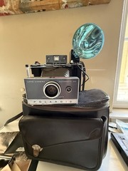 Vintage Polaroid Auto 100 Land Camera & Kodak Ektralite 10 Point & Shoot