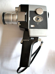 Yashica UL 8mm Vintage Movie Camera Electric Zoom Auto Loading With Case