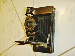 EASTMAN KODAK No. 2A Folding Cartridge Hawk-Eye Model Brownie Cameras Black