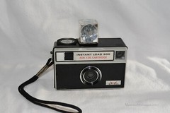 Imperial Instant Load 900 126 Cartridge Film Camera–1960s