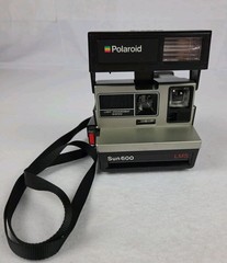 Polaroid Sun 600 LMS Film Camera – Black With Strap