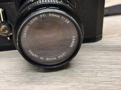 VINTAGE CANON F-1 CAMERA 651118 BLACK JAPAN w/ CANON FD 50mm LENS & Strap