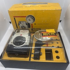 Vintage Kodak Brownie Bulls-Eye Flash Outfit Camera TESTED with Box