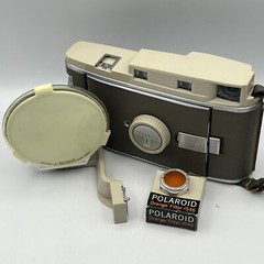 Polaroid Model 800 Land Camera – NOT TESTED – Bundle With Case and Flash