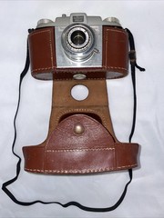 KODAK ‘PONY 135’ 35MM CAMERA MODEL C W/ FIELD CASE